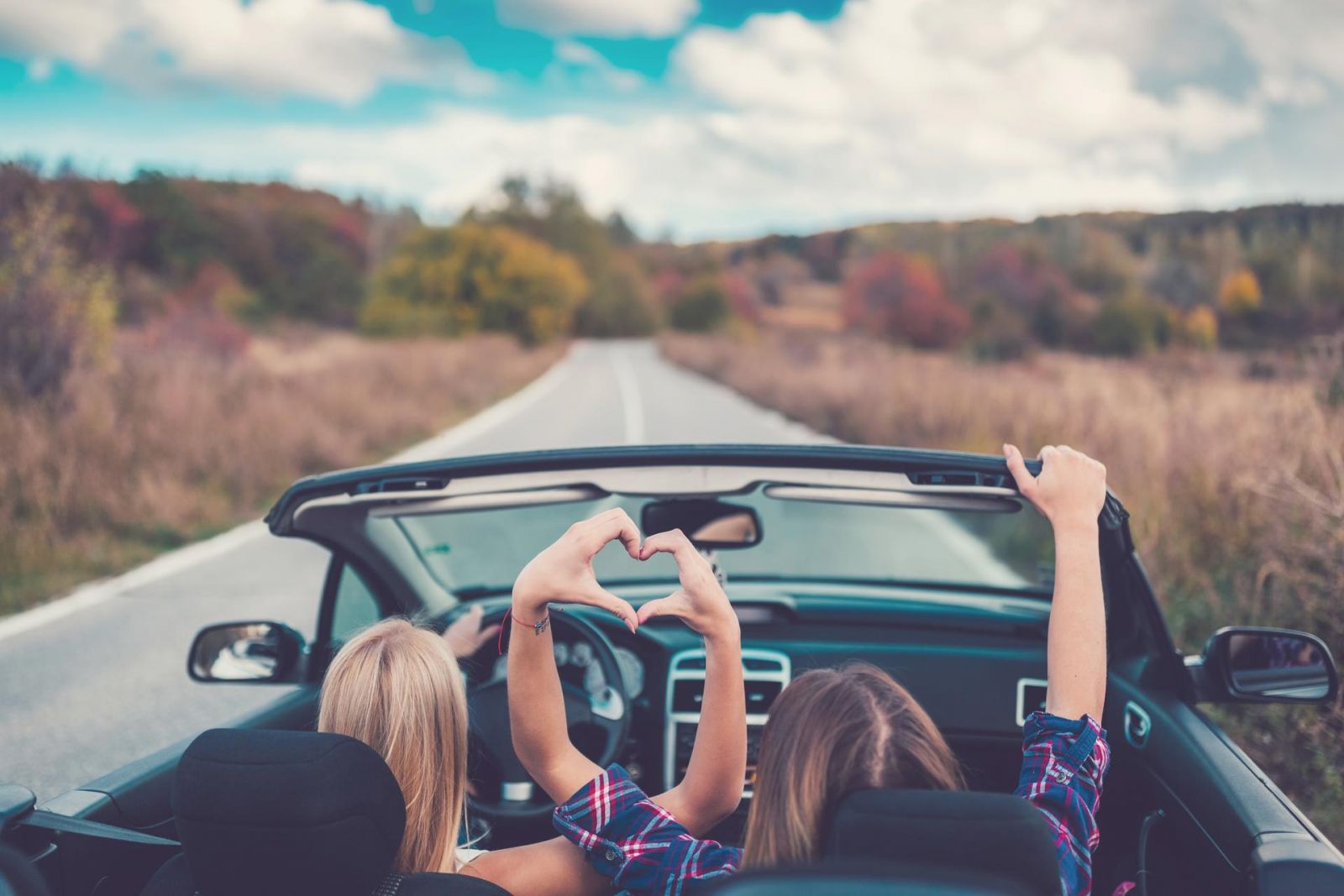 Auto: agli italiani piacciono cabrio e spider